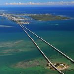 Hòn đảo Mỹ bị hàng nghìn con gà hoang xâm chiếm