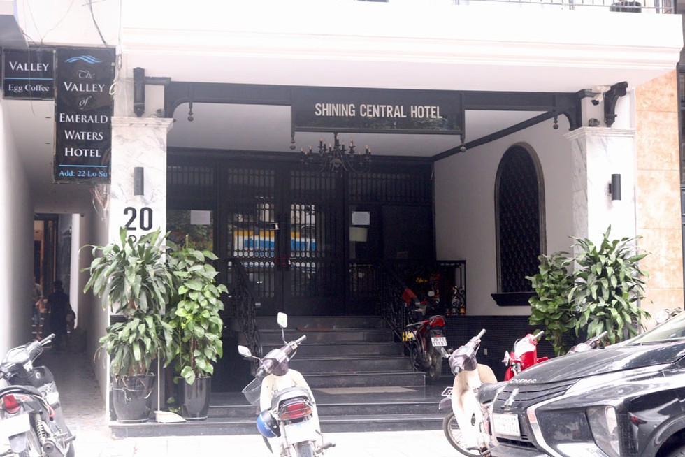 Loạt khách sạn khu phố cổ Hà Nội “cửa đóng, then cài” vì dịch Covid-19 5