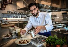 Khám phá trang trại thành thị lớn nhất thế giới trên nóc tòa cao ốc Khám phá trang trại thành thị lớn nhất thế giới trên nóc tòa cao ốc - Ảnh 1.