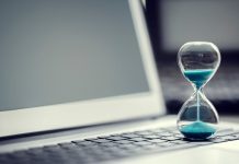 Tác hại “ngầm” khi làm việc tại gia quá lâu Tác hại “ngầm” khi làm việc tại gia quá lâu - Ảnh 1.