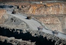 Tìm thấy viên kim cương 442 carat trị giá hàng trăm tỷ VND Tìm thấy viên kim cương 442 carat trị giá hàng trăm tỷ VND - Ảnh 1.