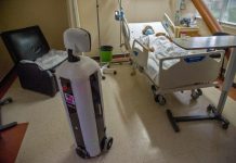 Độc đáo, Robot chăm sóc bệnh nhân COVID-19 “cô đơn” ở Mexico Độc đáo, Robot chăm sóc bệnh nhân COVID-19 cô đơn ở Mexico - Ảnh 1.