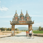 Nơi nào ở Việt Nam còn được gọi là hồ nước trời?