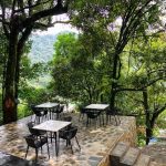 Ngắm thị trấn mờ sương khi du lịch Tam Đảo thì ngồi quán cafe nào? quan-ca-phe-du-lich-tam-dao