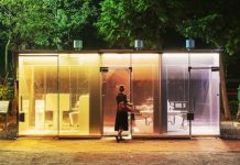 Bạn có dám dùng toilet trong suốt này không?