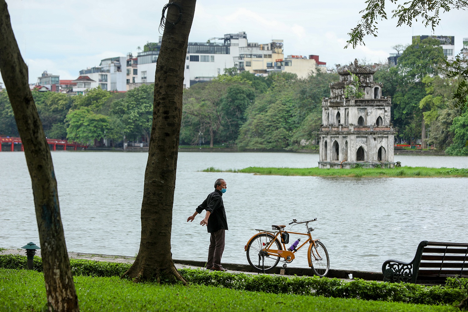 Ve dep ba thanh pho Ha Noi Da Nang TPHCM anh 7