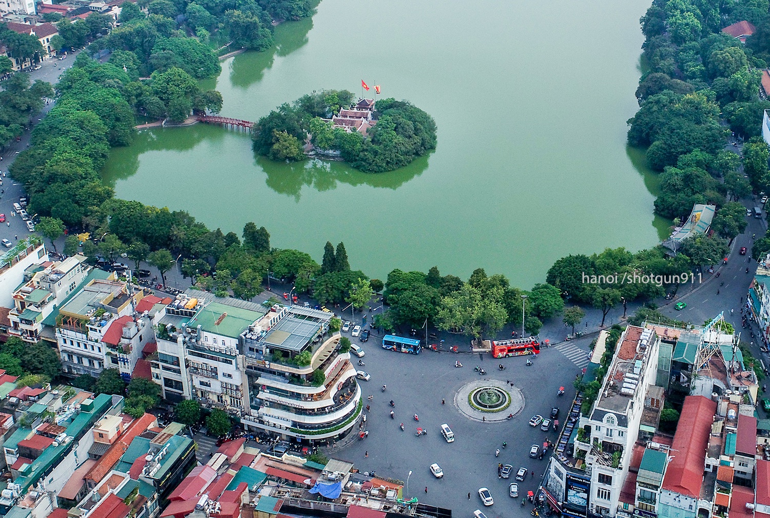 Ve dep ba thanh pho Ha Noi Da Nang TPHCM anh 39