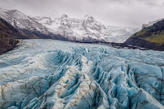 Iceland: Nỗi lo băng tan xóa sổ kỳ quan thế giới - Ảnh 1.