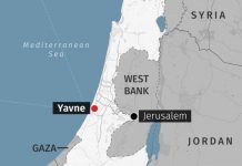 Nhóm bạn trẻ phát hiện hàng trăm đồng vàng nghìn năm tuổi Nhóm bạn trẻ phát hiện hàng trăm đồng vàng nghìn năm tuổi - Ảnh 1.