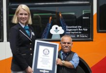 Gặp gỡ tài xế xe bus “tí hon” nhất thế giới Gặp gỡ tài xế xe bus “tí hon” nhất thế giới - Ảnh 1.