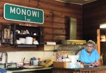 Thị trấn nhỏ chỉ có một cư dân sinh sống Thị trấn nhỏ chỉ có một cư dân duy nhất sinh sống - 1