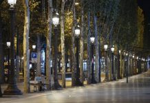 Kinh đô ánh sáng vắng vẻ sau 21h thu do paris anh 1