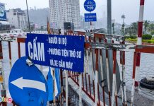 Cấm xe máy qua cầu Bãi Cháy cam cau Bai Chay anh 1