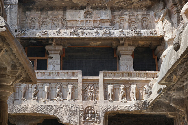 Khám phá hang động cổ đại nhất ở Ấn Độ - 7