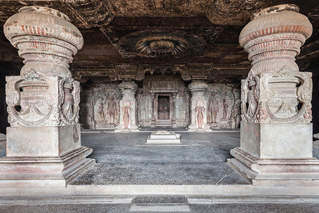 Khám phá hang động cổ đại nhất ở Ấn Độ - 9