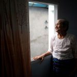 Cụ bà trăm tuổi chiến thắng COVID-19 Cụ bà trăm tuổi chiến thắng COVID-19 - Ảnh 1.