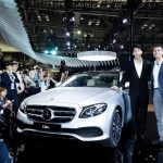 Giới trẻ Hàn không kết hôn, hoãn mua nhà để sắm ôtô nguoi han mua oto anh 1