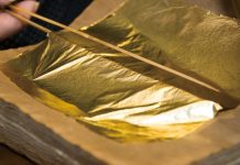 Thành phố khắp nơi dát vàng ở Nhật Bản