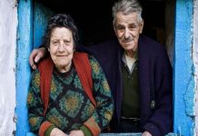 Hòn đảo của những người trăm tuổi