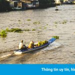 Ngắm bình minh trên chợ nổi ở Hậu Giang