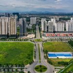 Bộ Xây dựng: Giá nhà Hà Nội và TP.HCM tăng bất chấp dịch Covid-19 Bo Xay dung noi ve gia nha o tai Ha Noi va TP.HCM anh 1