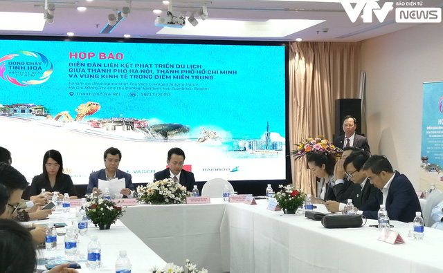 Hà Nội, TP.HCM và 5 tỉnh miền Trung “hợp lực” phát triển du lịch - Ảnh 2.