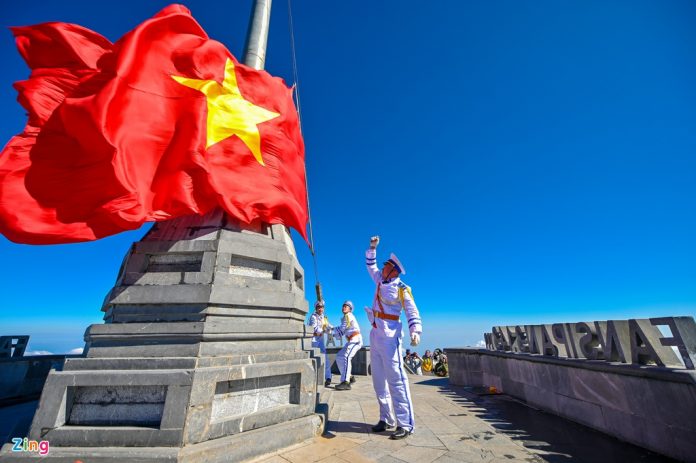 Le thuong co tren noc nha Dong Duong anh 1