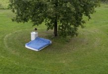 Kỳ lạ, nhà nghỉ “tồi tệ nhất thế giới” nhưng vẫn hút khách nườm nượp Kỳ lạ, nhà nghỉ “tồi tệ nhất thế giới” nhưng vẫn hút khách nườm nượp - Ảnh 1.