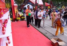 Lễ tết đa màu sắc tại Lễ hội Tết Việt Lễ tết đa màu sắc tại Lễ hội Tết Việt - Ảnh 1.