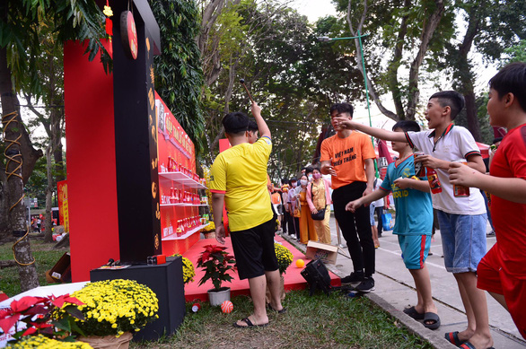 Lễ tết đa màu sắc tại Lễ hội Tết Việt - Ảnh 2.