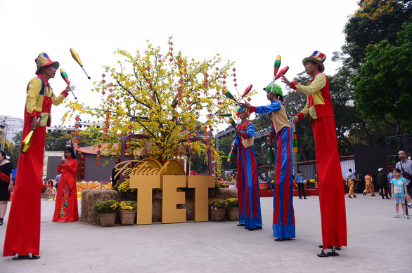 Lễ tết đa màu sắc tại Lễ hội Tết Việt - Ảnh 5.