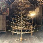 Cây thông Noel không có nổi một chiếc lá, giá cả triệu đồng vẫn có người mua Cây thông Noel không có nổi một chiếc lá, giá cả triệu đồng vẫn có người mua - 1