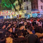 Phố đi bộ Kỳ Lừa hấp dẫn cả người già lẫn giới trẻ Phố đi bộ Kỳ Lừa hấp dẫn cả người già lẫn giới trẻ