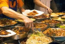 Ẩm thực hàng rong Singapore được công nhận là di sản văn hóa Ẩm thực hàng rong Singapore được công nhận là di sản văn hóa - Ảnh 1.