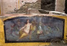 Phát hiện “quầy bar” cổ đại gần 2000 năm tuổi Phát hiện quầy bar cổ đại gần 2000 năm tuổi - Ảnh 1.