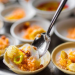 6 món bánh đặc sản ‘ngon nức tiếng’ giá bình dân từ 1.000 đồng, bạn đã thử hết chưa? 6 món bánh đặc sản ngon nức tiếng giá bình dân từ 1.000 đồng, bạn đã thử hết chưa? - Ảnh 1.