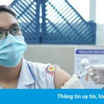 Thêm gần 900 người được tiêm vaccine Covid-19