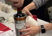 Rượu vang Pháp ‘ủ’ trên vũ trụ 12 tháng chuẩn bị đáp xuống Trái đất Rượu vang Pháp ‘ủ’ trên vũ trụ 12 tháng chuẩn bị đáp xuống Trái đất - Ảnh 1.