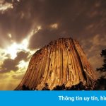 Tại sao Tháp Quỷ thu hút khách du lịch thích mạo hiểm?