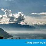 Nơi du khách mua nước làm quà lưu niệm