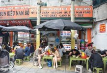 Bán bún riêu Nam Bộ, mỳ vằn thắn, bà chủ tậu đất, mua nhà phố cổ Hà Nội Bán bún riêu Nam Bộ, mỳ vằn thắn, bà chủ tậu đất, mua nhà phố cổ Hà Nội