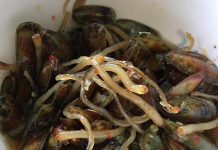 Đặc sản ‘chân dài’ bóc mỏi tay, khách ‘xì xụp’ húp cả bát ở Hải Phòng Đặc sản 'chân dài' bóc mỏi tay, khách 'xì xụp' húp cả bát ở Hải Phòng