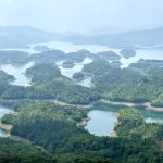 Hàng trăm hòn đảo nổi lên giữa ‘vịnh Hạ Long’ trên cao nguyên Hàng trăm hòn đảo nổi lên giữa 'vịnh Hạ Long' trên cao nguyên