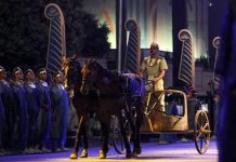 22 xác ướp được “diễu hành”trên đường phố Cairo (Ai Cập) 22 xác ướp được diễu hànhtrên đường phố Cairo (Ai Cập) - Ảnh 1.