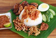 Có gì trong món cơm cá khô, lạc rang khiến hàng triệu người mê mẩn? Có gì trong món cơm cá khô, lạc rang khiến hàng triệu người mê mẩn? - 1