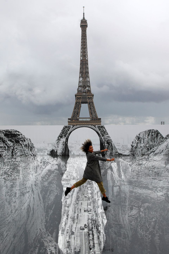 Nghệ thuật sắp đặt 3D chào mừng Tháp Eiffel sắp đón khách trở lại - Ảnh 5.