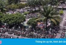 Bãi đỗ kín đặc xe ở Công viên nước Đầm Sen ngày 1/5
