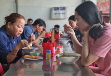 Quán bánh canh cá lóc vùng ven Đà Nẵng, mỗi sáng bán 350 tô Quán bánh canh cá lóc vùng ven Đà Nẵng, mỗi sáng bán 350 tô - 1