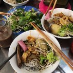 Bún cua thối ‘vừa ăn vừa bịt mũi’ thách thức thực khách ở Gia Lai Bún cua thối 'vừa ăn vừa bịt mũi' thách thức thực khách ở Gia Lai