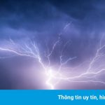 Người đi săn bão sét trên biển